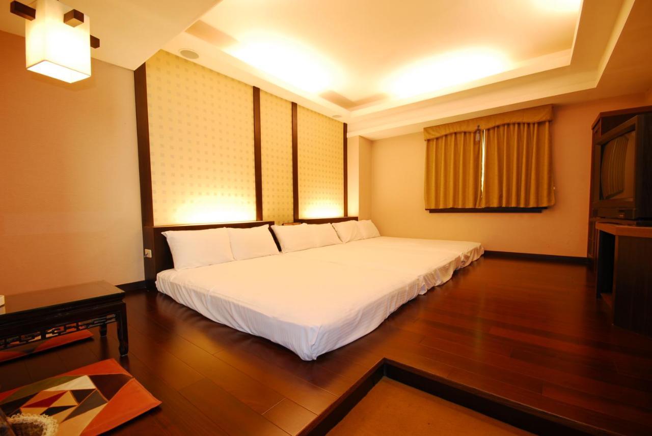 Karo Hotel Καοσιούνγκ Εξωτερικό φωτογραφία